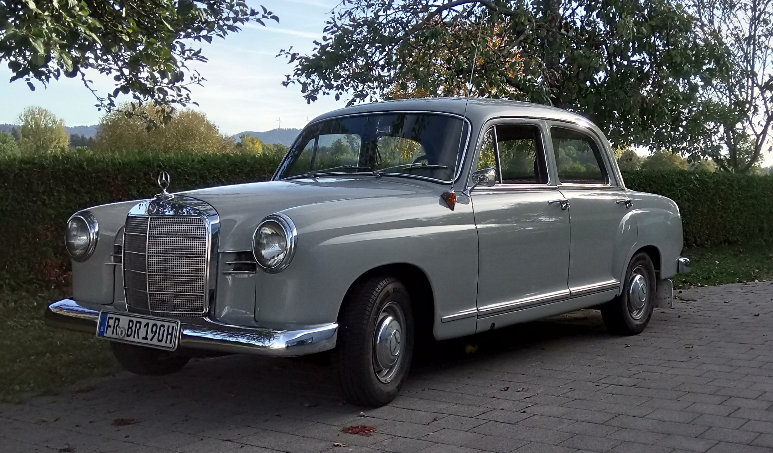 Mercedes Benz 190 b